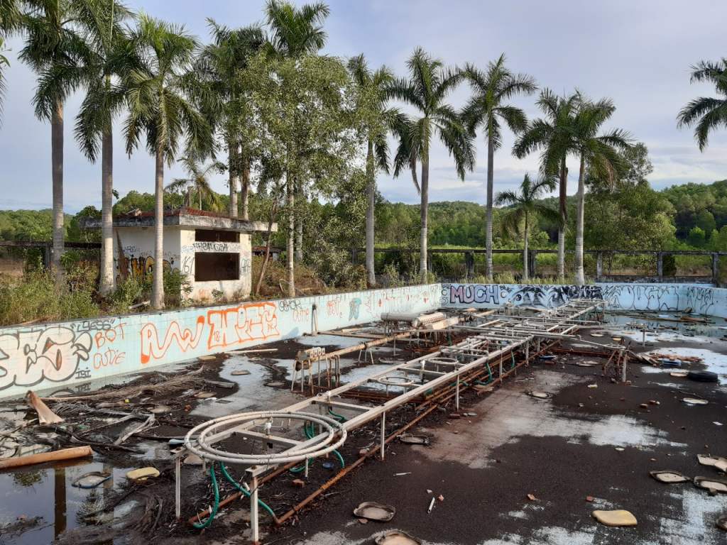4 địa điểm kì bí, đáng sợ nhất Việt Nam, người yếu tim không dám đặt chân tới - 11