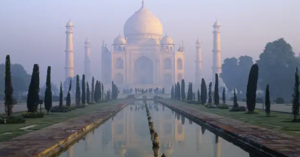 Di sản Taj Mahal của Ấn Độ được chụp lúc bình minh. Ảnh: Wolfgang Kaehler