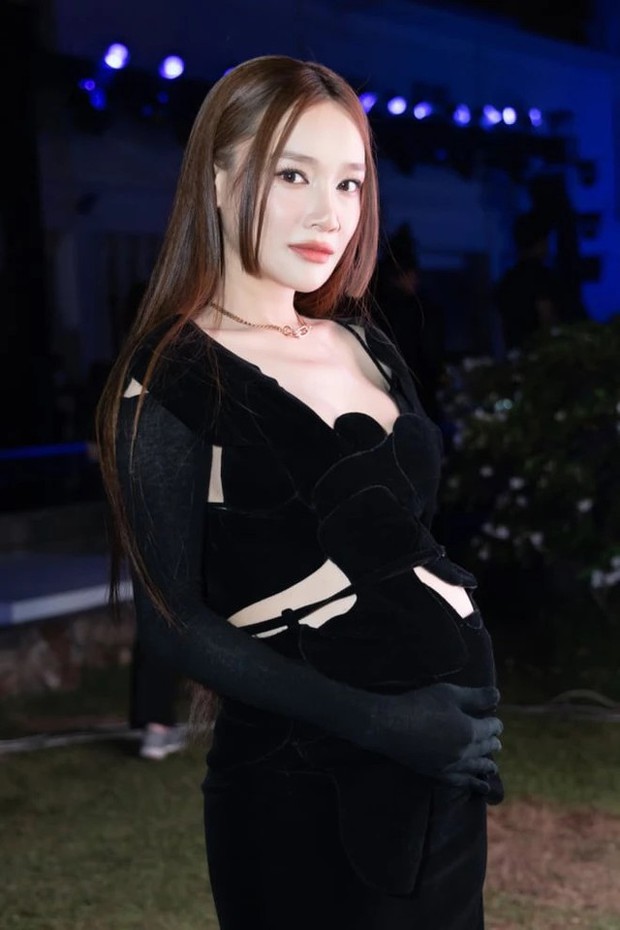 Nhã Phương tung ảnh bầu bí xịn xò, phong độ nhan sắc khiến netizen xuýt xoa - 3 Nhã Phương tung ảnh bầu bí xịn xò, phong độ nhan sắc khiến netizen xuýt xoa - 3