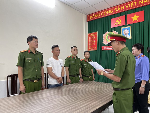 Vì sao bắt khẩn cấp Ngọc Trinh, cấm Trần Xuân Đông đi khỏi nơi cư trú? Vì sao bắt khẩn cấp Ngọc Trinh, cấm Trần Xuân Đông đi khỏi nơi cư trú?