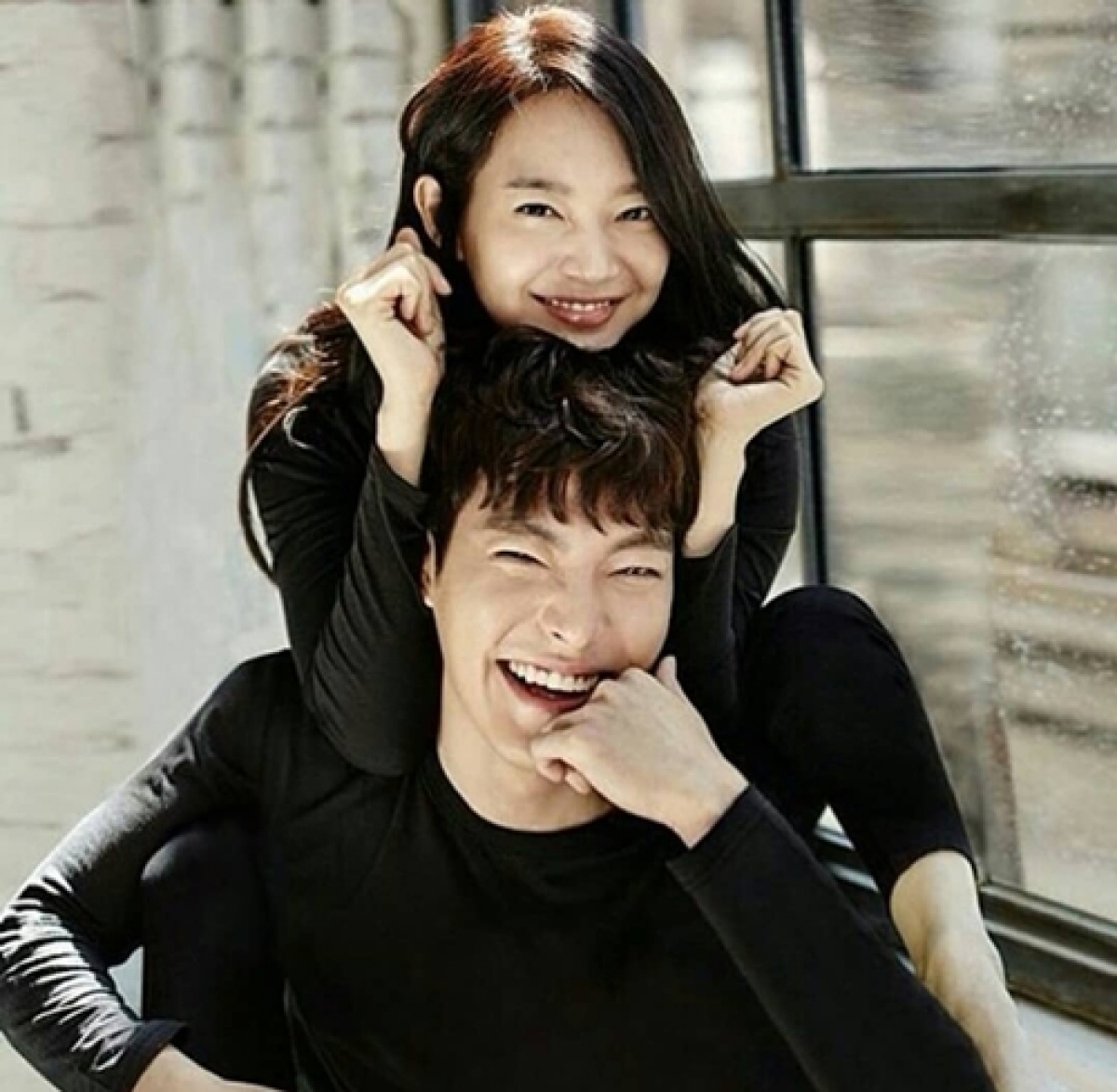 Cặp đôi đình đám Shin Min Ah - Kim Woo Bin liên tục được dự đoán sẽ sớm kết hôn