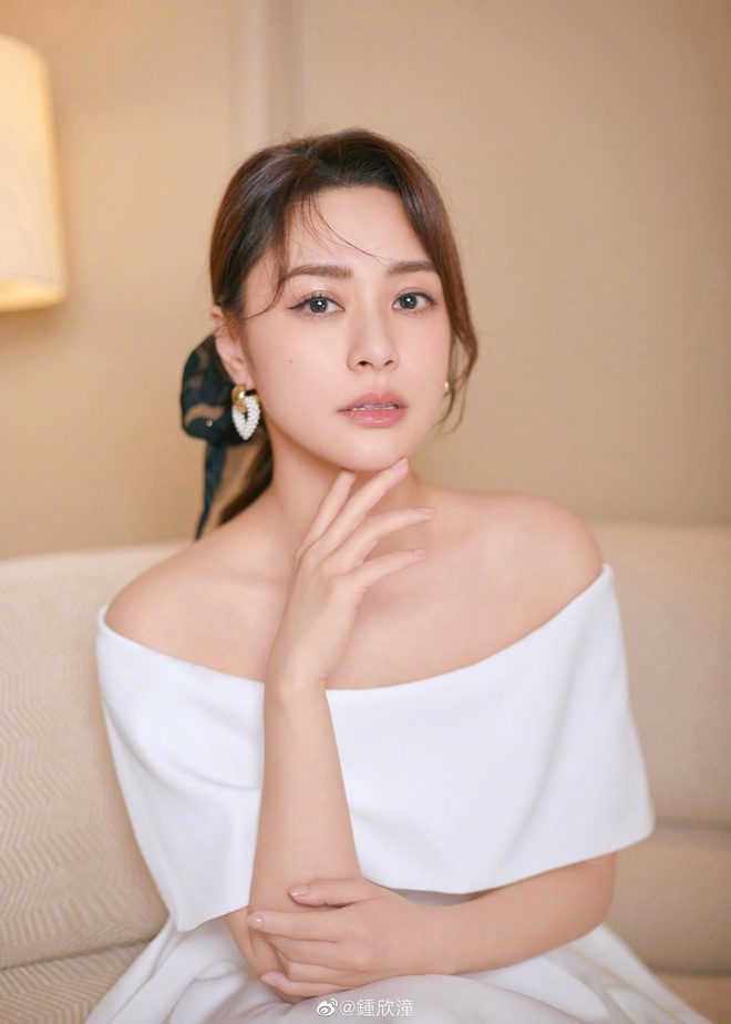 Loạt sao nữ khốn khổ vì bị lộ clip nóng: 'Đệ nhất mỹ nhân' tự nhốt mình vì quá sợ hãi, siêu mẫu đình đám bất lực van xin - 3 Loạt sao nữ khốn khổ vì bị lộ clip nóng: 'Đệ nhất mỹ nhân' tự nhốt mình vì quá sợ hãi, siêu mẫu đình đám bất lực van xin - 3