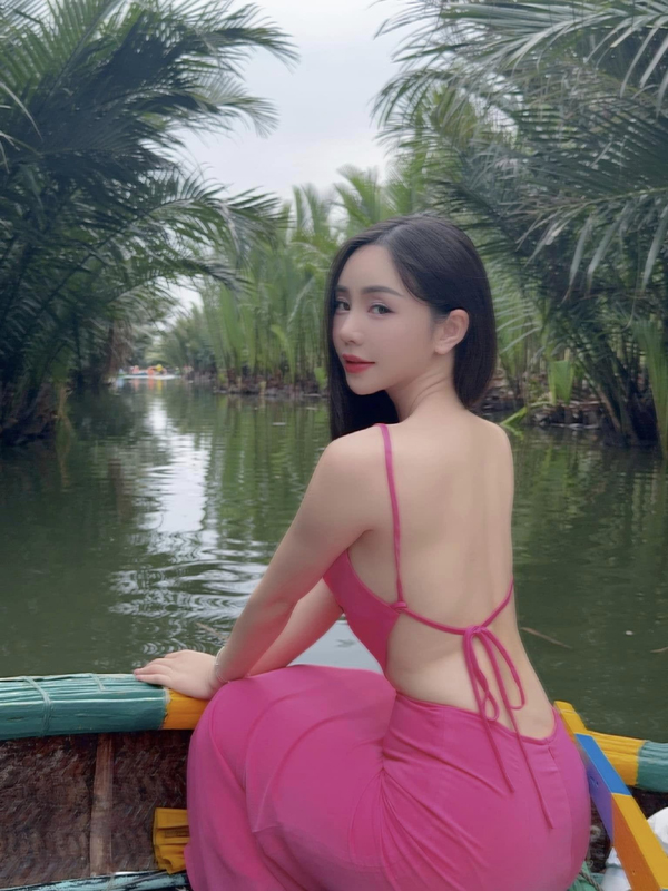 Người đẹp 'vũ trụ' VFC có nhan sắc chuẩn đẹp như Hoa hậu nhờ mẹo giữ dáng dễ làm - 4