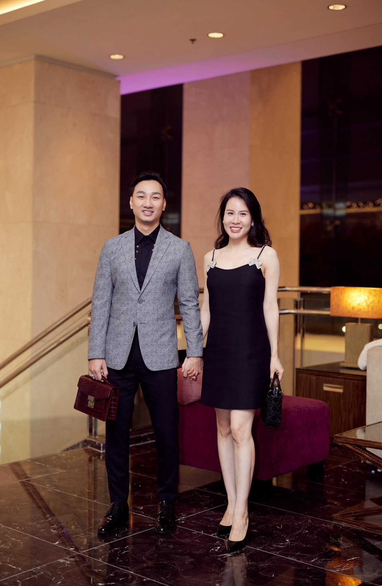 Nam MC hài hước gọi vợ là