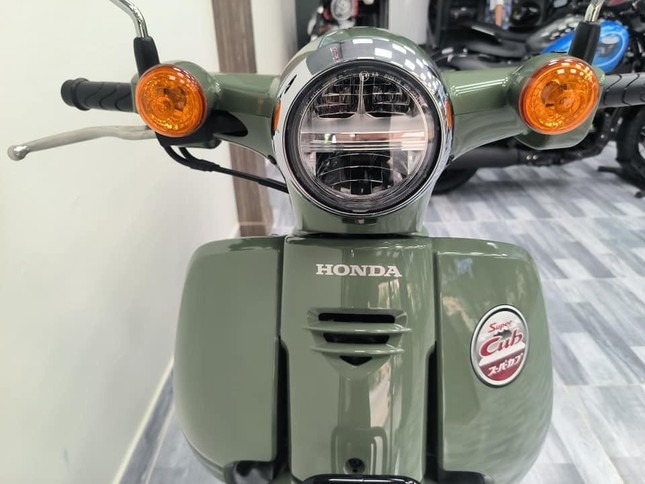 Honda Super Cub 110 2024 giá hơn 80 triệu đồng ở Việt Nam - 2
