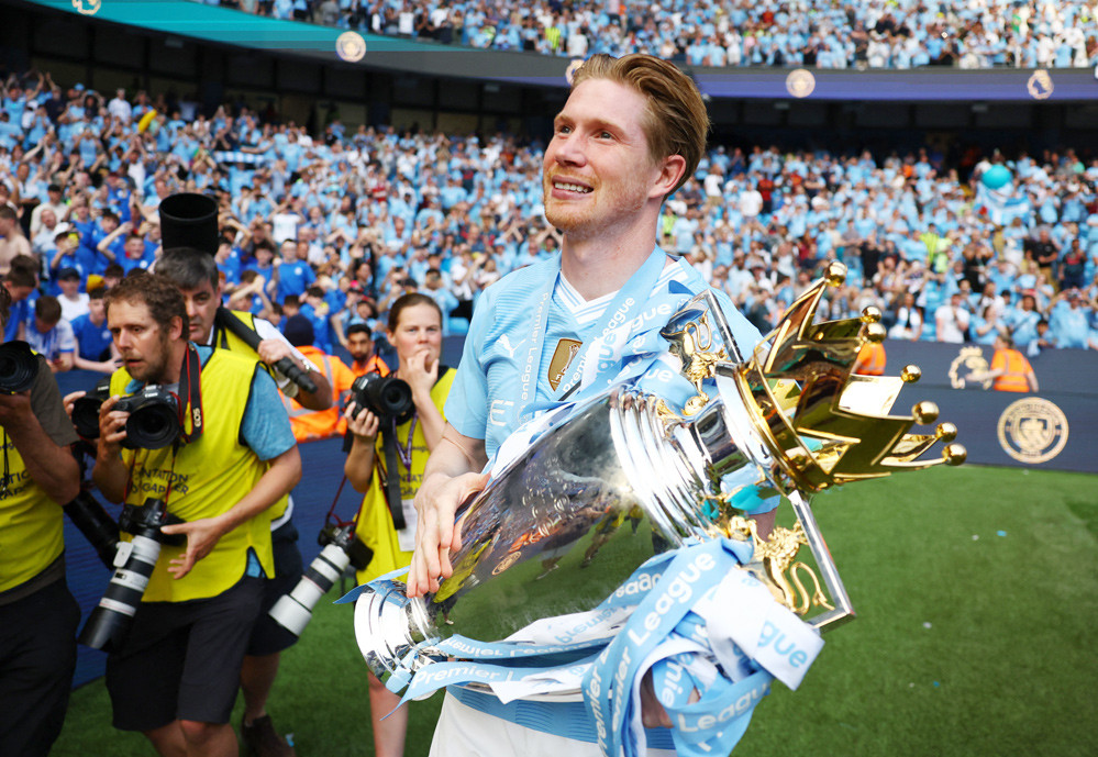 Lễ ăn mừng vô địch hoành tráng của Man City - 13 Lễ ăn mừng vô địch hoành tráng của Man City - 13