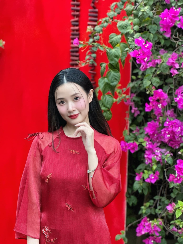 Midu bất ngờ bị soi lộ bụng lùm lùm trước thềm hôn lễ với chồng thiếu gia - 4 Midu bất ngờ bị soi lộ bụng lùm lùm trước thềm hôn lễ với chồng thiếu gia - 4