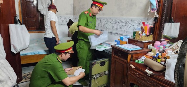 Bắt một 'đại gia' gỗ - 1 Bắt một 'đại gia' gỗ - 1