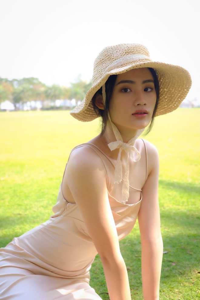 Ý Nhi và Anh Kiệt hiện đang yêu xa vì cô đã sang Úc du học