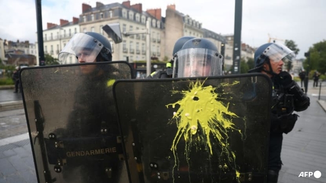 250.000 người phẫn nộ, Pháp điều khẩn hàng nghìn quân - Ông Macron 'quăng lựu đạn' với tuyên bố bất thường - 3