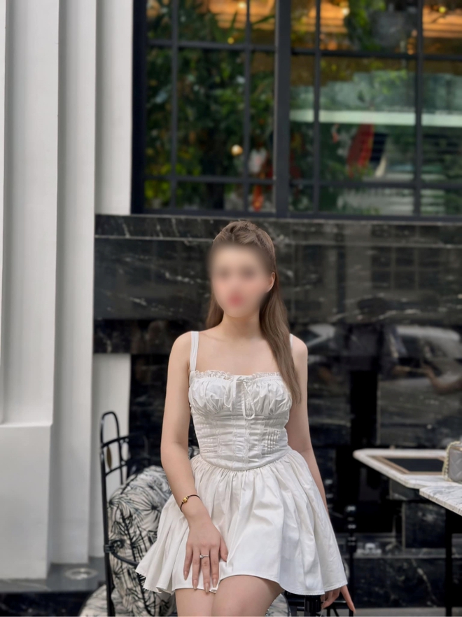 Bạn bè tiếc thương cô gái bị sát hại khi đi sinh nhật cùng bạn trai ở Hà Nội: Vĩnh biệt em, cô bé mãi mãi tuổi 22! Bạn bè tiếc thương cô gái bị sát hại khi đi sinh nhật cùng bạn trai ở Hà Nội: Vĩnh biệt em, cô bé mãi mãi tuổi 22!