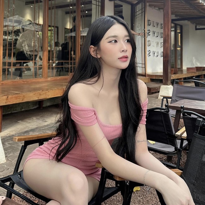 B Ray và bạn gái mới có ngoại hình nóng bỏng lộ hint sống chung nhà vì 1 nhân vật tên 'tiểu tam'? - 2