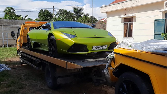 Công an Quảng Bình lên tiếng vụ tiêu hủy 2 siêu xe Lamborghini và G63 AMG Công an Quảng Bình lên tiếng vụ tiêu hủy 2 siêu xe Lamborghini và G63 AMG
