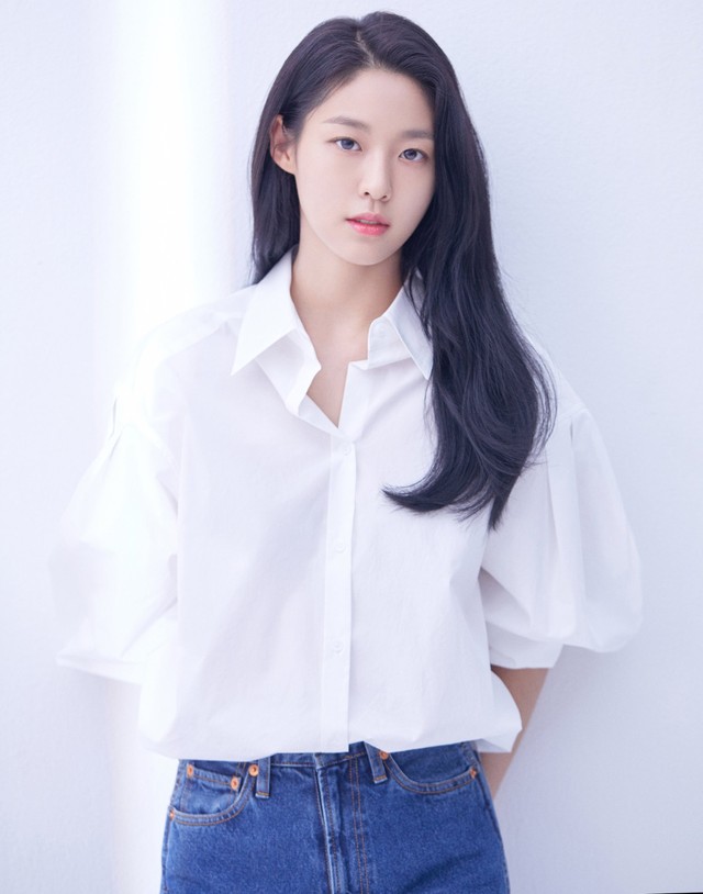 Honey Lee, Kim Seol Hyun là những cái tên sẽ tham gia dự án Show Business.