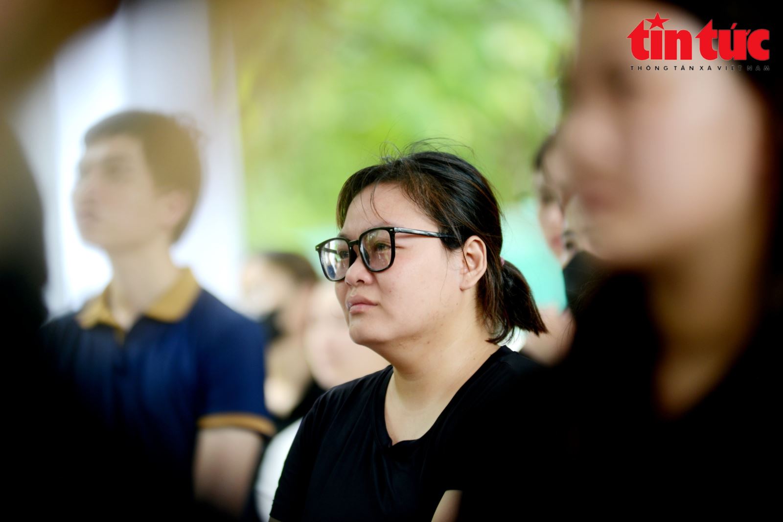 Những giọt nước mắt rơi khi xem Lễ truy điệu Tổng Bí thư tại Hội trường Thống Nhất - 6