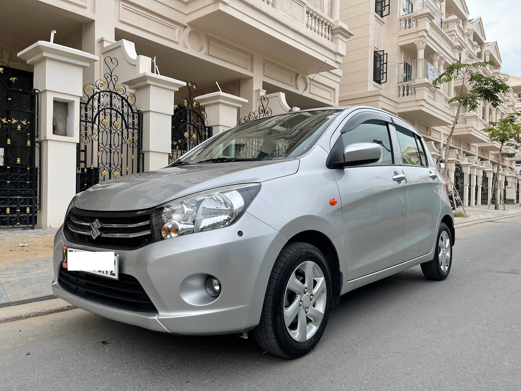 Những ô tô số sàn đời cao giá chưa đến 200 triệu đồng - 6 Những ô tô số sàn đời cao giá chưa đến 200 triệu đồng - 6