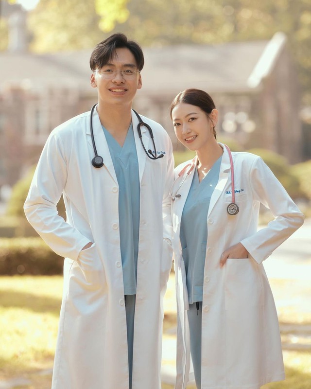 Hồng Vân và ông xã Cao Vinh