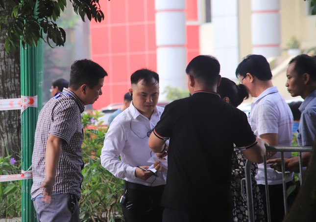 Sở Tài nguyên, Công an Hà Nội xác minh nhóm đối tượng 'thổi giá' đất nền ngoại thành qua các phiên đấu giá Sở Tài nguyên, Công an Hà Nội xác minh nhóm đối tượng 'thổi giá' đất nền ngoại thành qua các phiên đấu giá