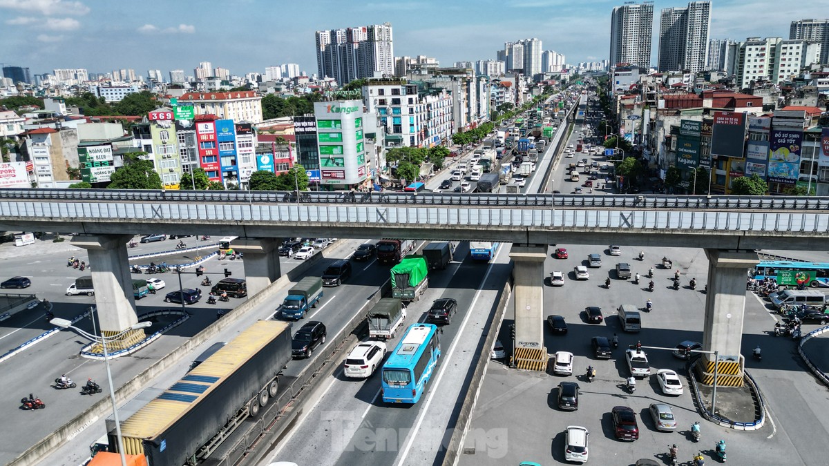 Hà Nội: Ô tô ùn dài trên đường Vành đai 3 trên cao trước nghỉ lễ 2/9 - 5