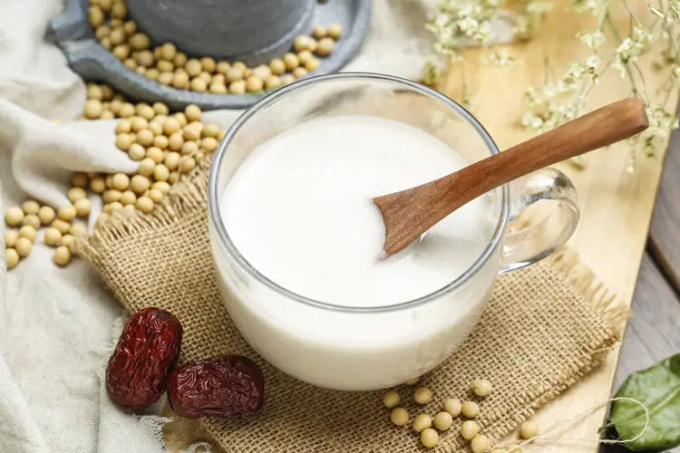 2 triệu trẻ Trung Quốc dậy thì sớm, 4 hành động của cha mẹ là nguyên nhân - 1
