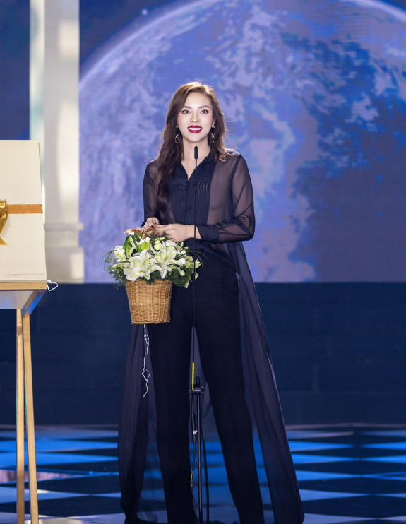Lỗi sai của Miss Universe Vietnam - 9