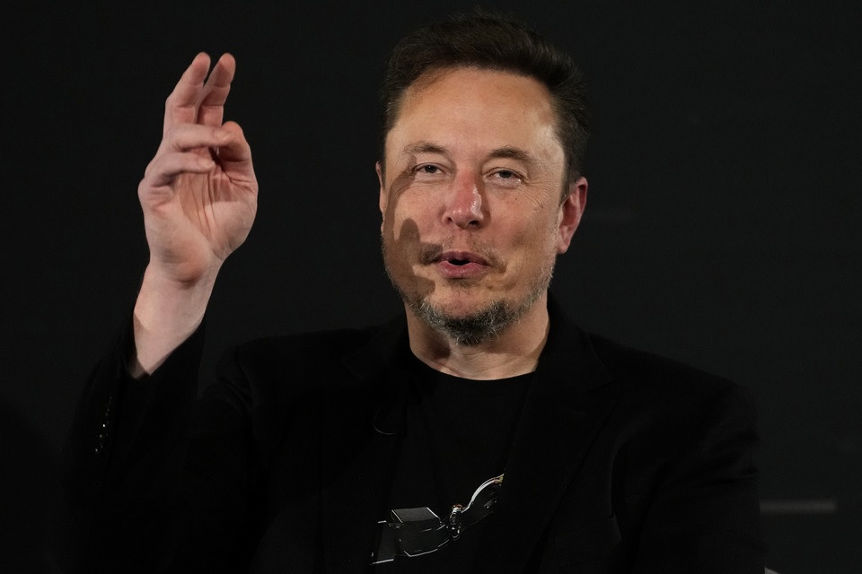 Ông Trump sẽ biến tỉ phú Elon Musk thành 'ông trùm của ông trùm'? Ông Trump sẽ biến tỉ phú Elon Musk thành 'ông trùm của ông trùm'?