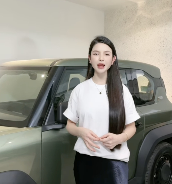Vợ chồng Quang Hải - Chu Thanh Huyền bán ô tô ủng hộ bà con vùng bão lũ, nói 1 câu chứng minh vừa giàu vừa EQ cao Vợ chồng Quang Hải - Chu Thanh Huyền bán ô tô ủng hộ bà con vùng bão lũ, nói 1 câu chứng minh vừa giàu vừa EQ cao