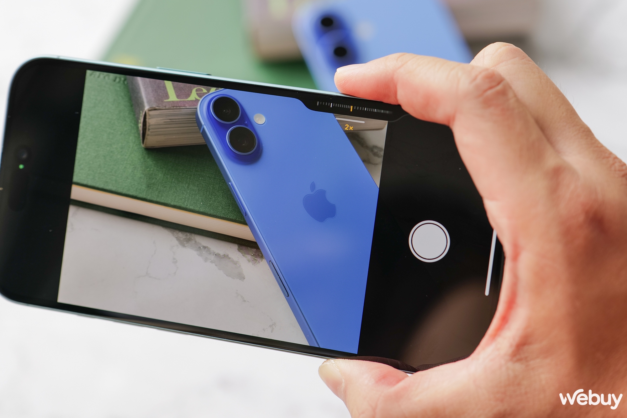 Trên tay iPhone 16 và iPhone 16 Plus chính hãng VN/A: Đây mới là chiếc iPhone đáng mua của năm nay, nhiều nâng cấp, có màu 'Xanh Mòng Két' mới siêu đẹp - 13
