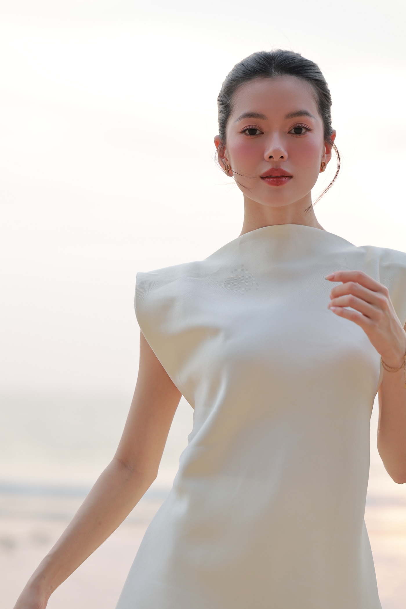 Mỹ nữ lẳng lơ hot nhất phim giờ vàng: Yêu mỹ nam song tính, ghen khi bạn trai đóng cảnh 18+ với đồng nghiệp - 4