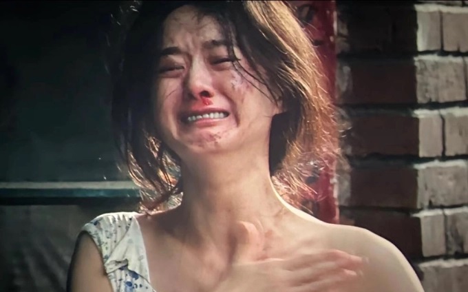 Triệu Lệ Dĩnh bị chê là 'trùm phông bạt': Bằng chứng đanh thép không thể chối cãi? - 1 Triệu Lệ Dĩnh bị chê là 'trùm phông bạt': Bằng chứng đanh thép không thể chối cãi? - 1