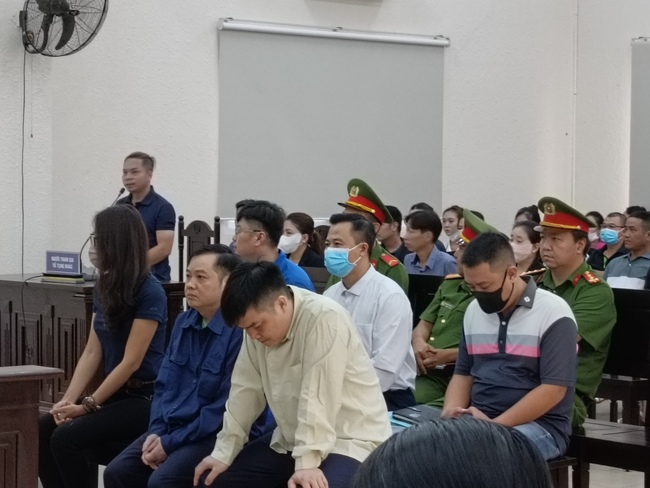 Xét xử vụ án cháy quán karaoke An Phú: Xuất hiện nhân chứng mới - 7 Xét xử vụ án cháy quán karaoke An Phú: Xuất hiện nhân chứng mới - 7