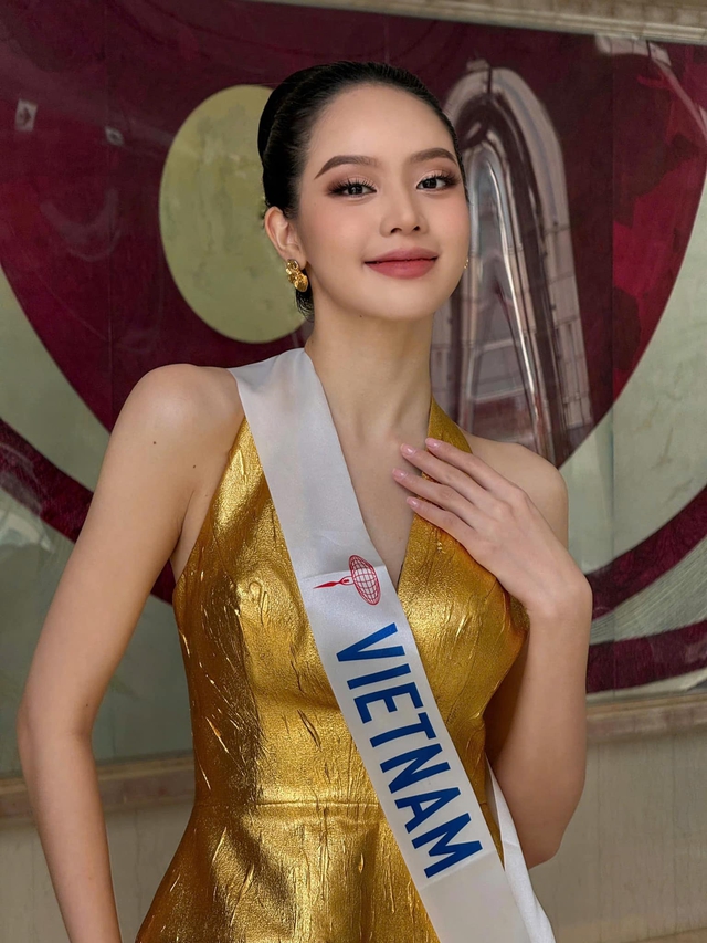 So sánh trình độ ngoại ngữ của Kỳ Duyên và Thanh Thủy: Người 'nuốt mic', người 'né mic' - 6