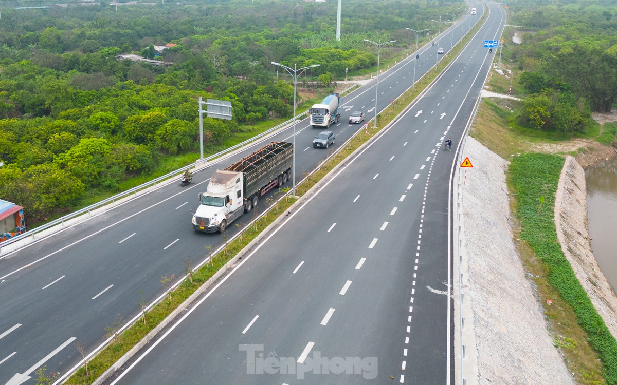 Các phương tiện đã có thể lưu thông theo hướng Hà Nội - Văn Giang - Yên Mỹ.