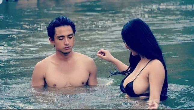 Phim Việt bán 3 vé/ngày, lỗ nặng nhất lịch sử, đạo diễn nói: 'Chỉ muốn im lặng' - 1 Phim Việt bán 3 vé/ngày, lỗ nặng nhất lịch sử, đạo diễn nói: 'Chỉ muốn im lặng' - 1