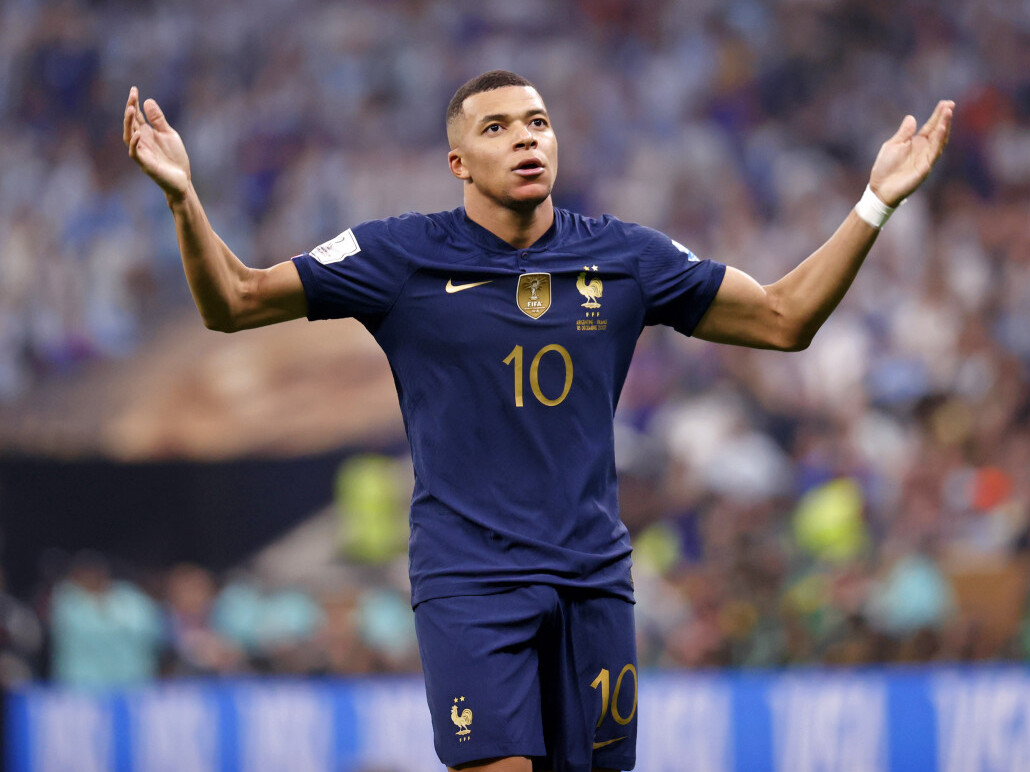 Tiết lộ sốc: Mbappe tính nghỉ thi đấu cho tuyển Pháp