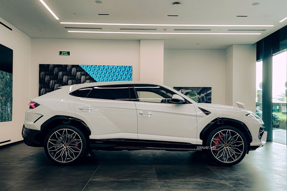Cận cảnh siêu SUV Lamborghini Urus SE giá 15,6 tỷ tại Việt Nam - 2
