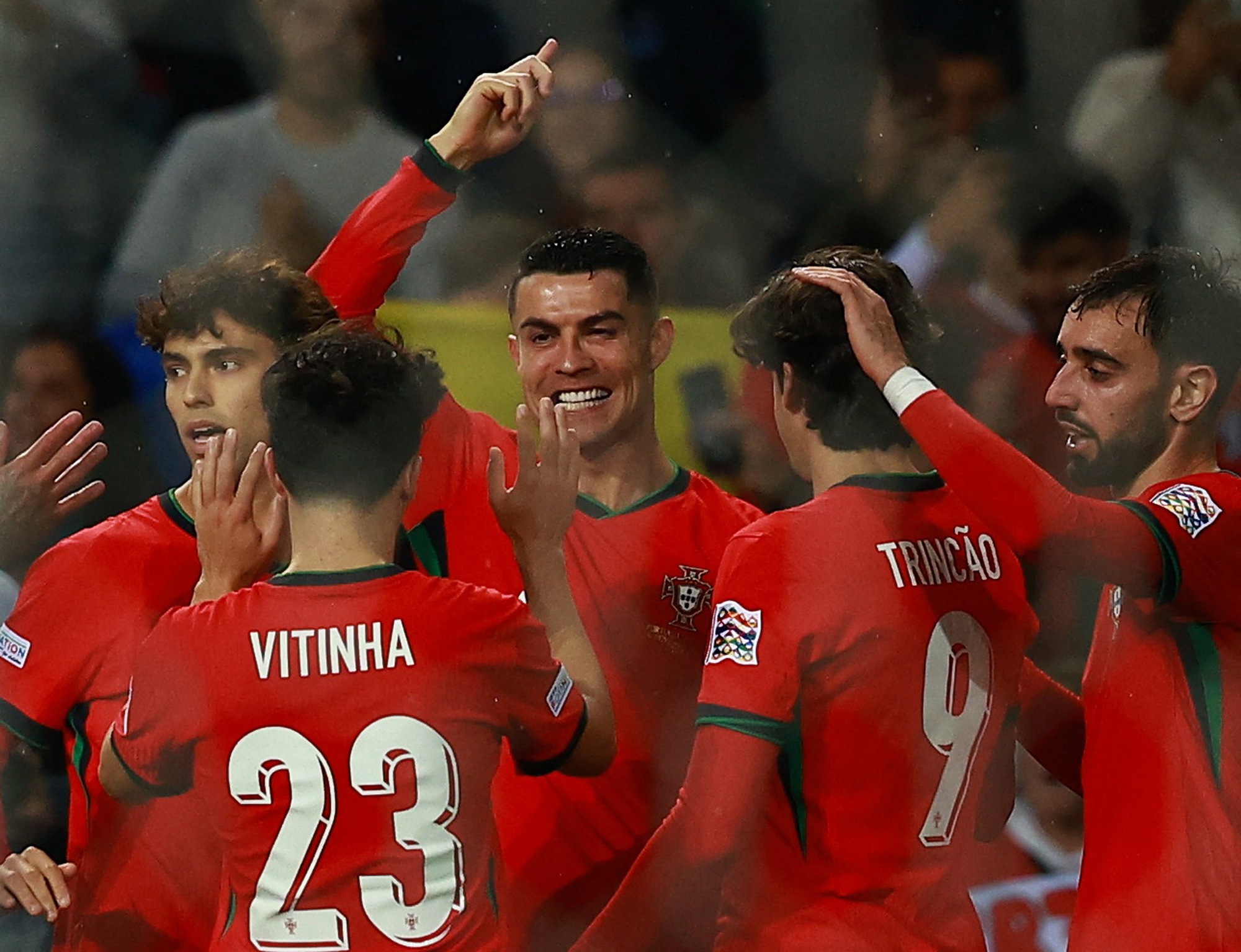 Tuổi 39 rực sáng, Ronaldo liên tiếp lập kỷ lục thế giới - 6 Tuổi 39 rực sáng, Ronaldo liên tiếp lập kỷ lục thế giới - 6