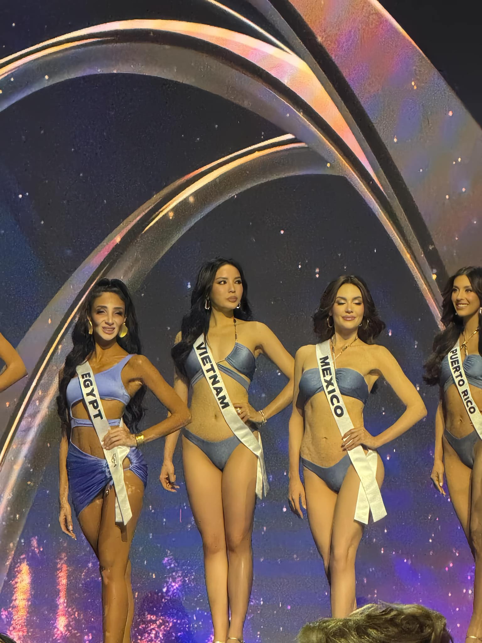 Hình ảnh gây tiếc nuối của Kỳ Duyên sau khi trượt Top 12 Miss Universe - 1 Hình ảnh gây tiếc nuối của Kỳ Duyên sau khi trượt Top 12 Miss Universe - 1