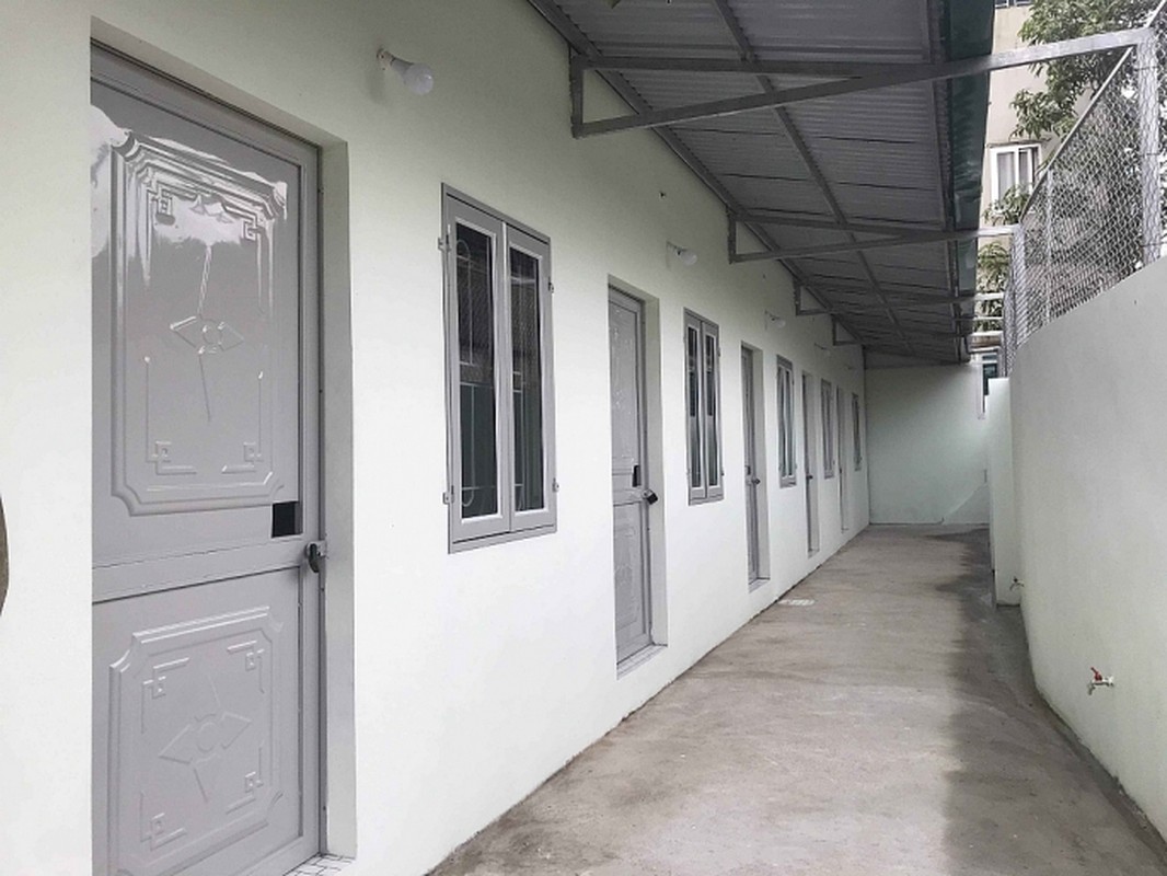 Bí ẩn xác nữ giới bán khỏa thân có xăm hình bông hồng đỏ - 6