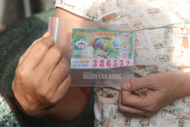 Trúng số 2 tỉ đồng không được nhận: Động thái của TAND TP Huế Trúng số 2 tỉ đồng không được nhận: Động thái của TAND TP Huế