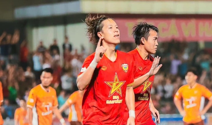 HLV Kim Sang-sik có thêm cầu thủ Việt kiều từng được AC Milan quan tâm - 1 HLV Kim Sang-sik có thêm cầu thủ Việt kiều từng được AC Milan quan tâm - 1