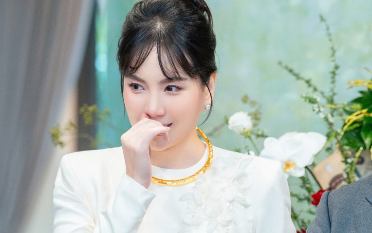 Bức ảnh của Mai Ngọc và chồng thứ 2 phơi bày 1 điều cuộc hôn nhân 17 năm không làm được