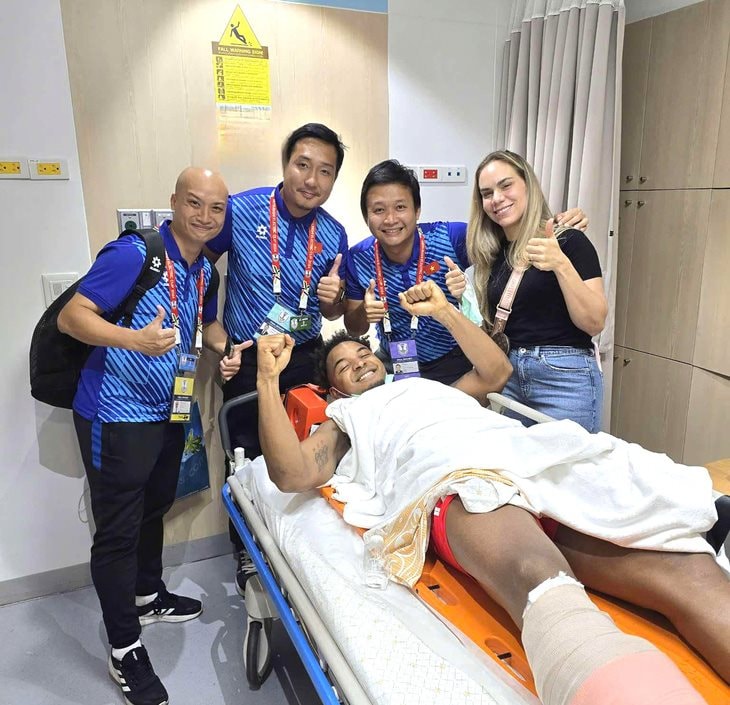 Chân dung vị doanh nhân kín tiếng kiên quyết nói 'Không' với đại gia Ả Rập, giữ Xuân Son lại cho bóng đá VN - 1 Chân dung vị doanh nhân kín tiếng kiên quyết nói 'Không' với đại gia Ả Rập, giữ Xuân Son lại cho bóng đá VN - 1
