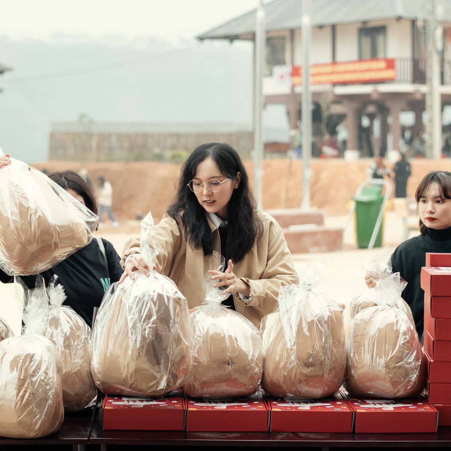 Hải Tú bất ngờ xuất hiện với khuôn mặt lạ, hoá ra đã thay đổi 1 điểm gây tranh cãi lâu nay - 4 Hải Tú bất ngờ xuất hiện với khuôn mặt lạ, hoá ra đã thay đổi 1 điểm gây tranh cãi lâu nay - 4