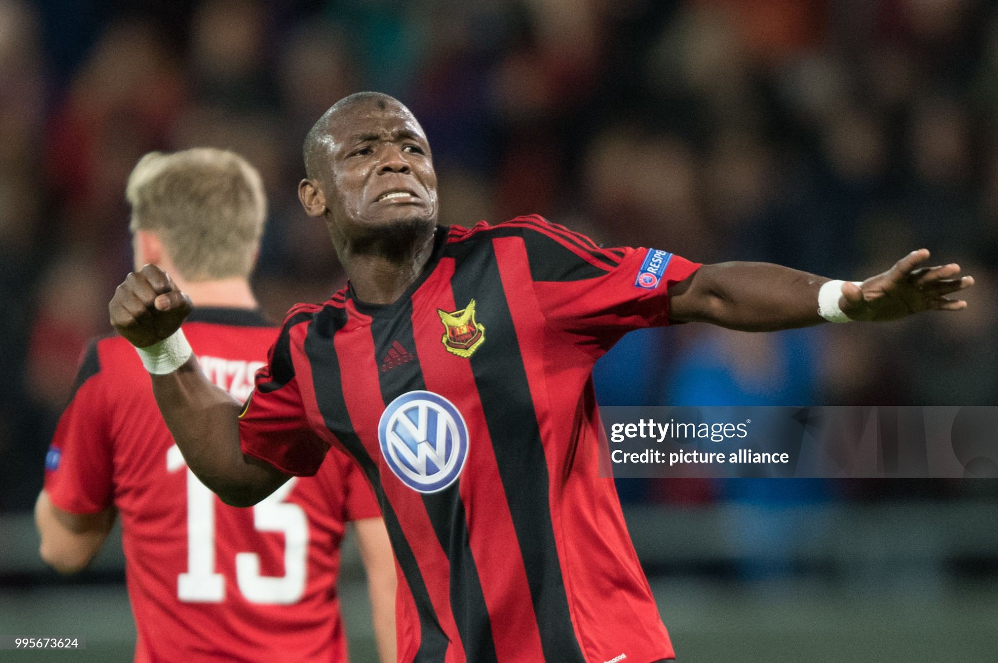 CLB V.League chiêu mộ cựu tuyển thủ Nigeria: Nhiều năm đá ở châu Âu, từng ghi bàn tại Europa League CLB V.League chiêu mộ cựu tuyển thủ Nigeria: Nhiều năm đá ở châu Âu, từng ghi bàn tại Europa League
