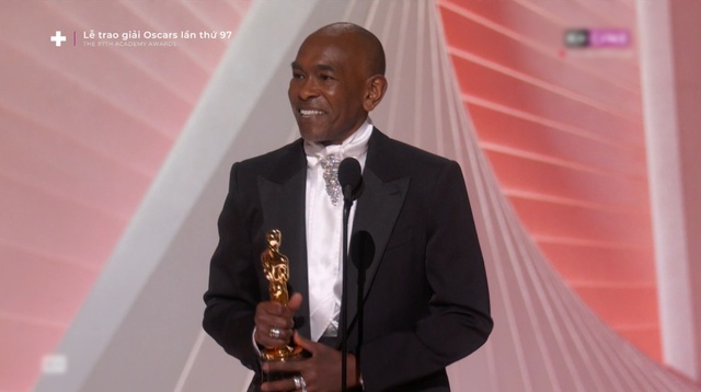Oscar 2025: Phim 18+ về vũ nữ thoát y đại thắng với 6 tượng vàng, thành tích của nữ chính còn gây sốc hơn - 18