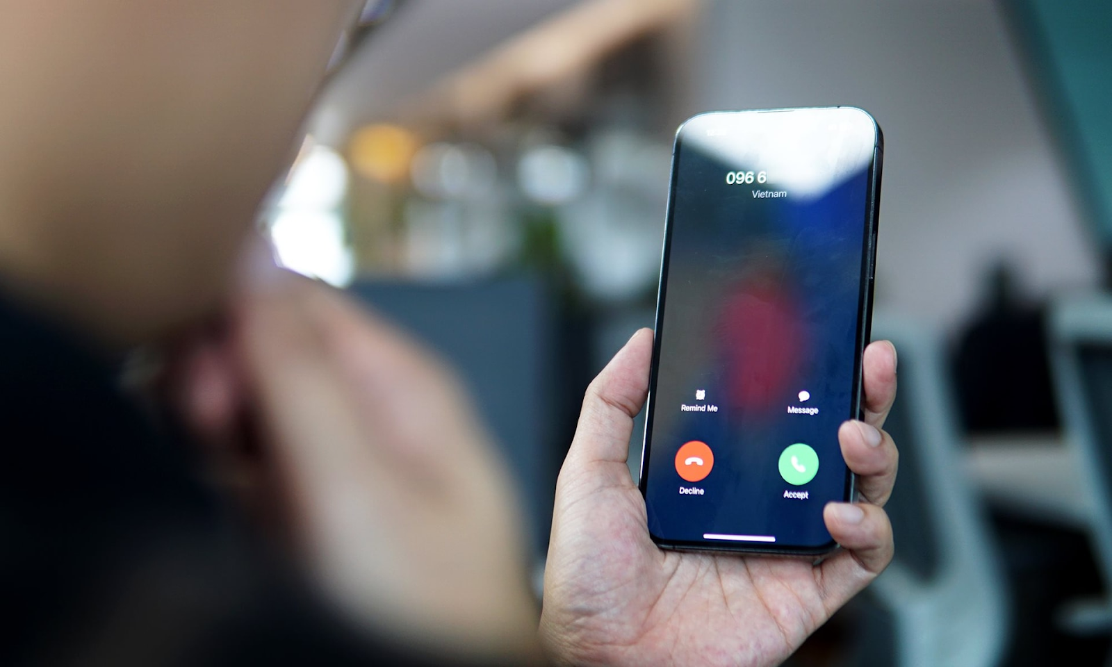Sau cuộc gọi chứng minh tài sản trong tài khoản ngân hàng, nam sinh Hà Nội mất 1 tỷ đồng Sau cuộc gọi chứng minh tài sản trong tài khoản ngân hàng, nam sinh Hà Nội mất 1 tỷ đồng