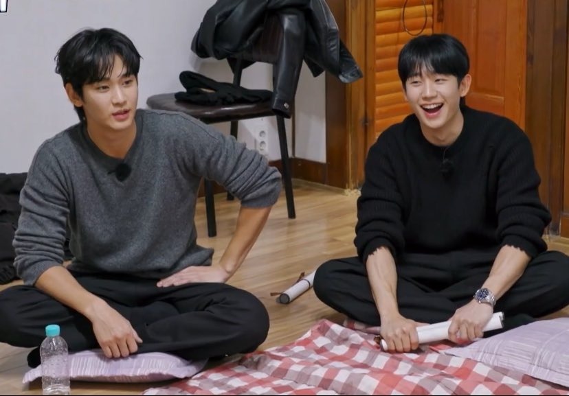 Kim Soo Hyun bị xóa sổ hoàn toàn khỏi 1 chương trình! Kim Soo Hyun bị xóa sổ hoàn toàn khỏi 1 chương trình!