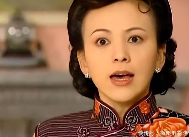 Vẻ ngoài khó tin của sao nữ ‘Tân dòng sông ly biệt’ - 4 Vẻ ngoài khó tin của sao nữ ‘Tân dòng sông ly biệt’ - 4