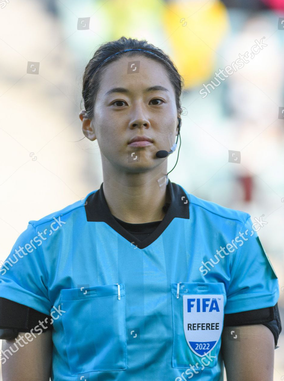 Nữ trọng tài Hàn Quốc cực xinh bắt trận U17 Việt Nam vs Australia - 7 Nữ trọng tài Hàn Quốc cực xinh bắt trận U17 Việt Nam vs Australia - 7